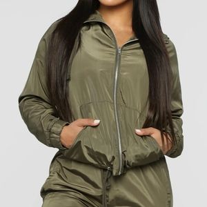 Windbreaker Jacket - Olive